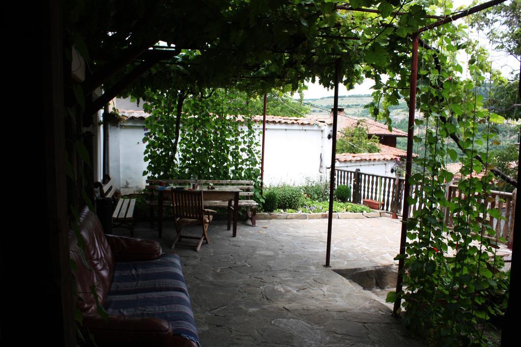 Hikers Hostel Велико-Тырново Экстерьер фото
