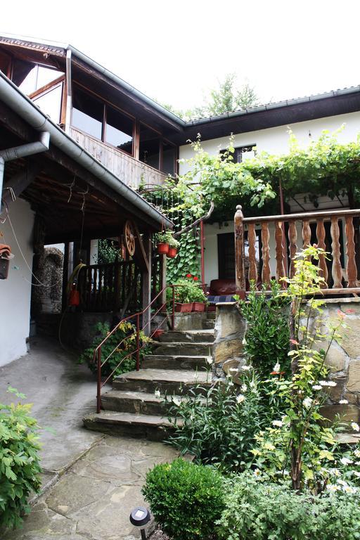 Hikers Hostel Велико-Тырново Экстерьер фото